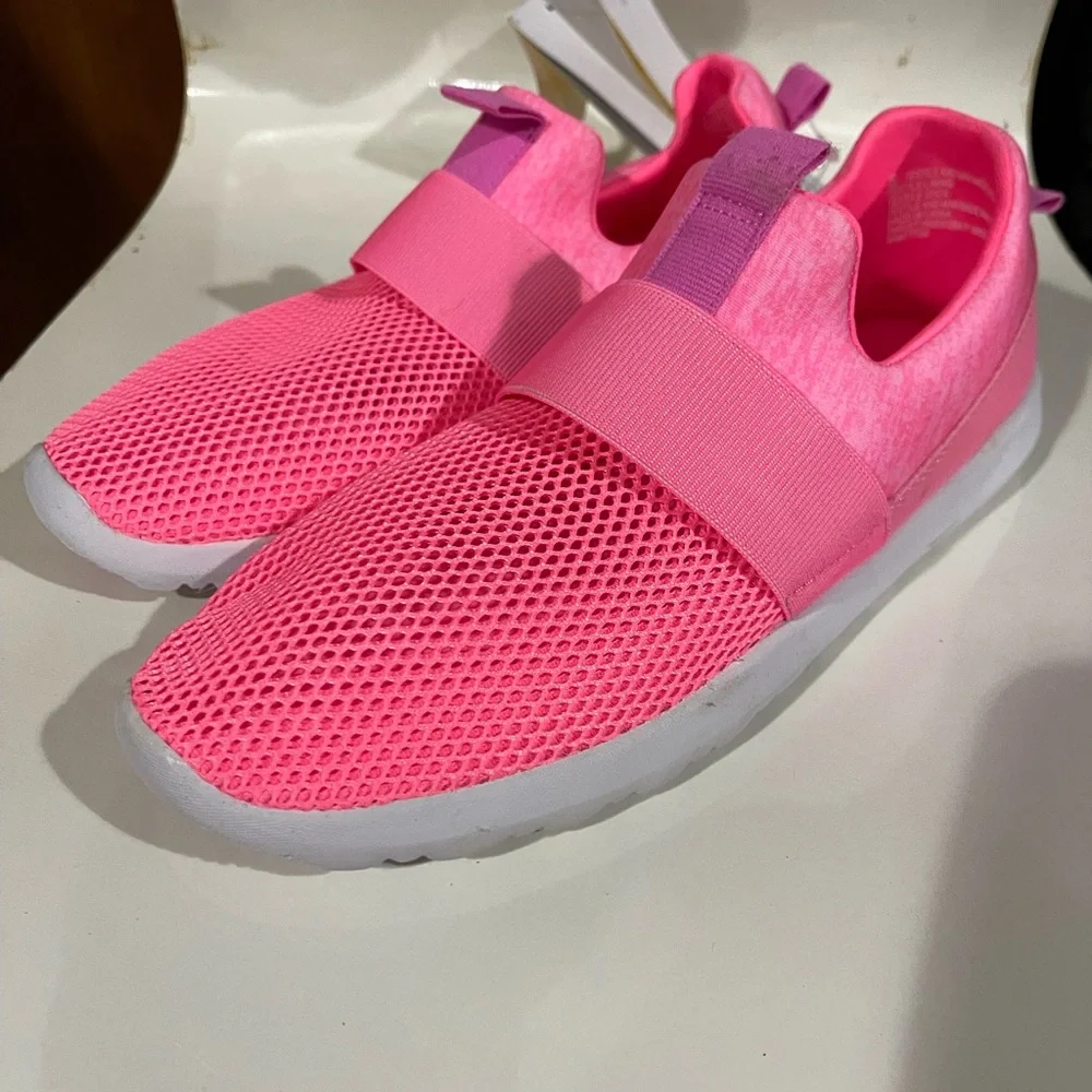 Girls Cat & Jack Jourdan Hot Pink Water Shoes‼️BUY IT NOW PRICED‼️